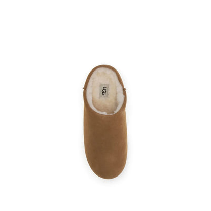 UGG Elea Slip-On: Modern Comfort Meets Classic Design