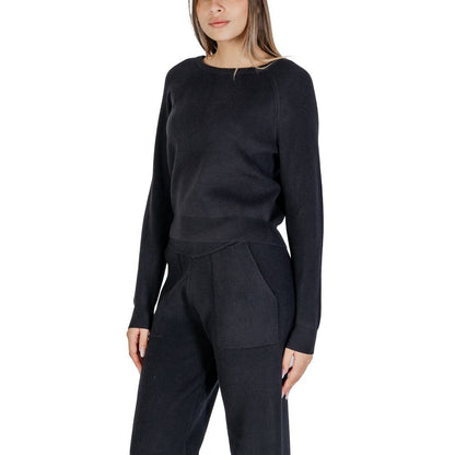 Cleré Black Viscose Sweater for Women