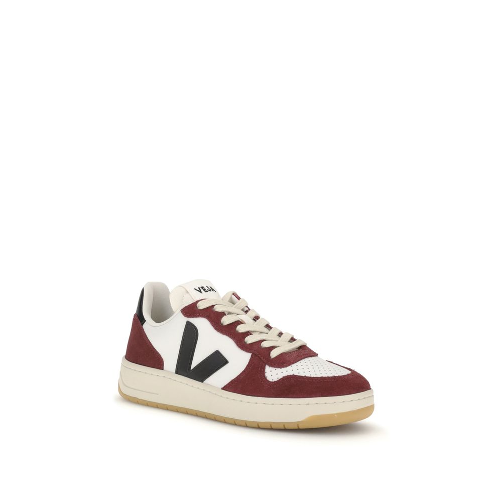 Veja V-10 Sneaker - Stylish & Sustainable