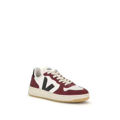 Veja V-10 Sneaker - Stylish & Sustainable
