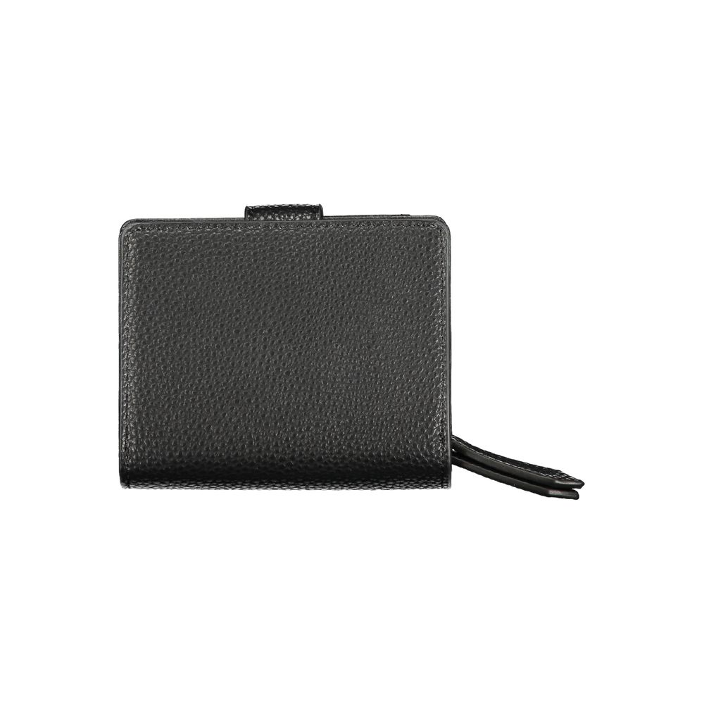 Mario Valentino Black Leather Wallet with Double Card Spaces and Zip Closure
