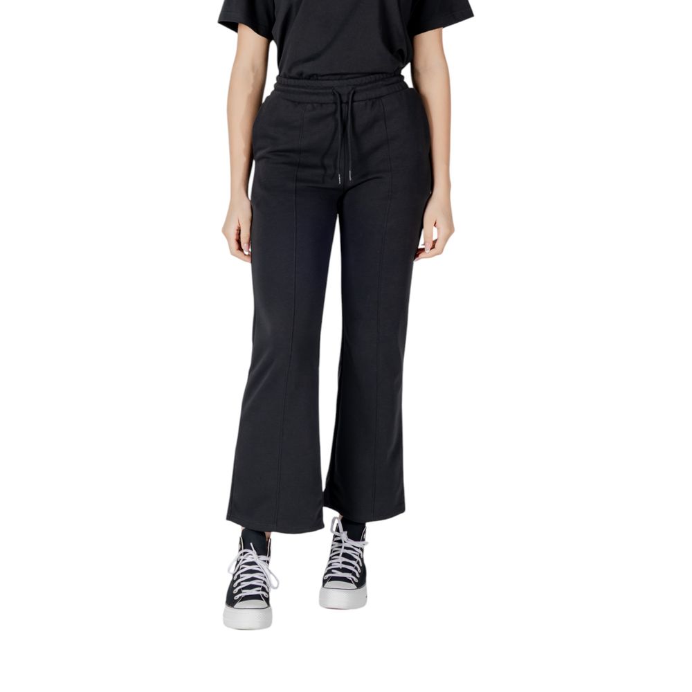 Converse Star Chevron Open Hem Pant for Women