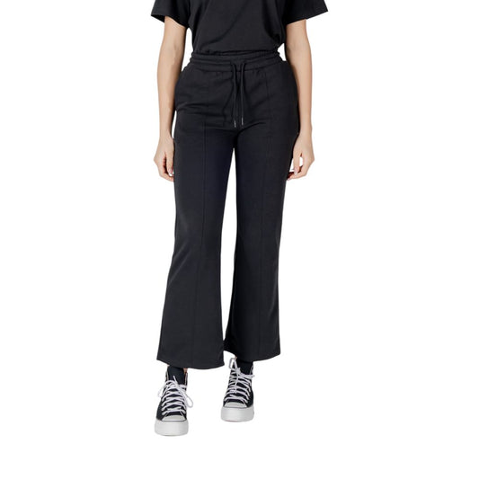 Converse Star Chevron Open Hem Pant for Women