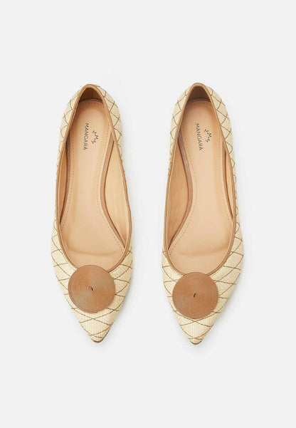 Mangará Atelier Beige Raffia Ballerina Flats with Textured Detail